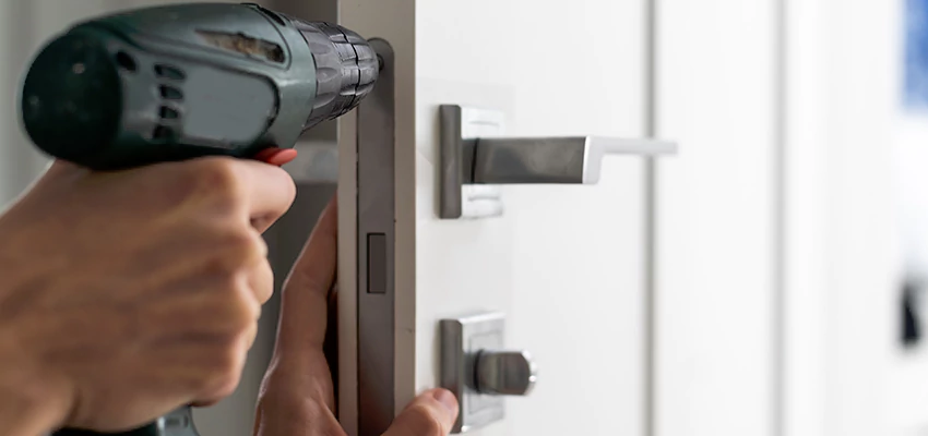 Locksmith For Lock Replacement Near Me in California City, CA
